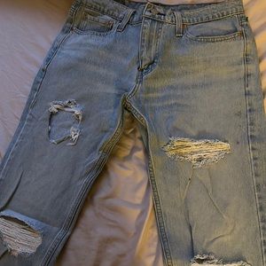 Levi Distressed Mid Rise Jeans